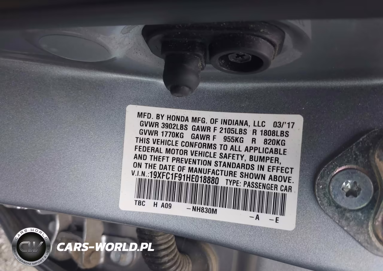 2017 Honda Civic Touring VIN:19XFC1F91HE018880 - 9