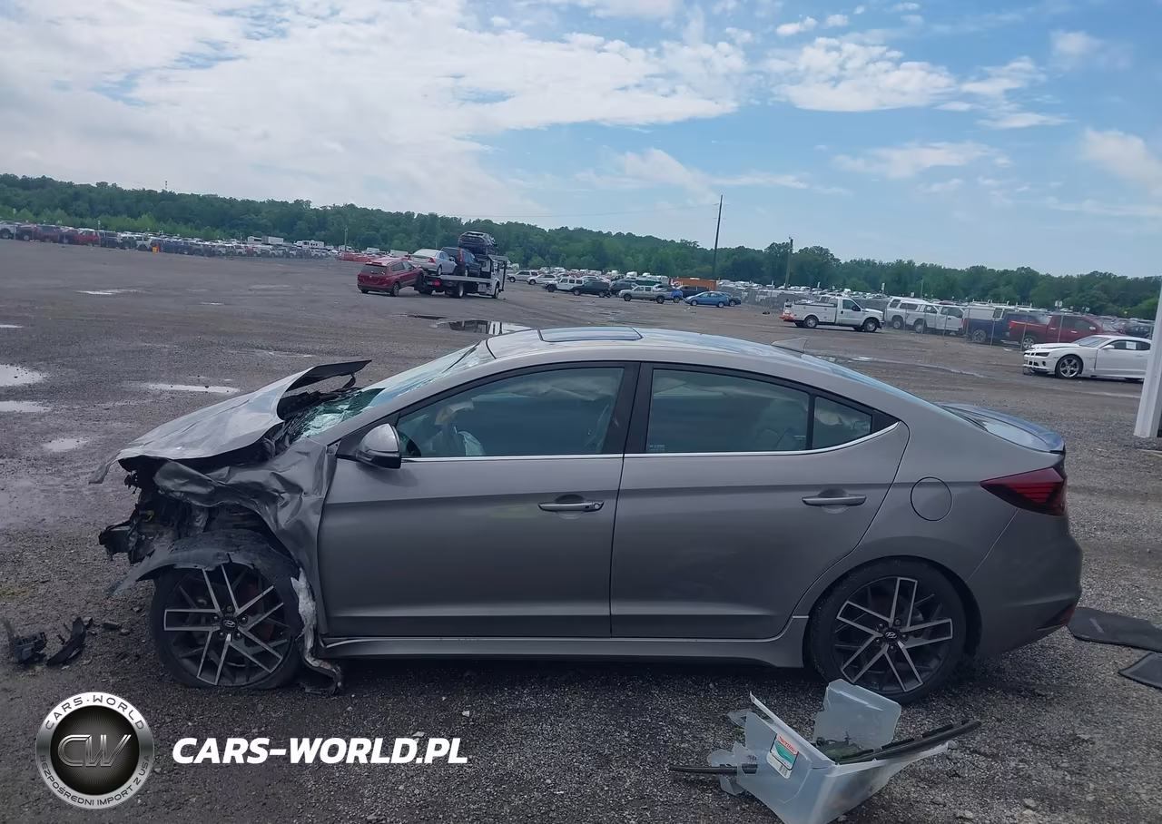 2020 Hyundai Elantra Sport VIN:KMHD04LBXLU084441 - 14