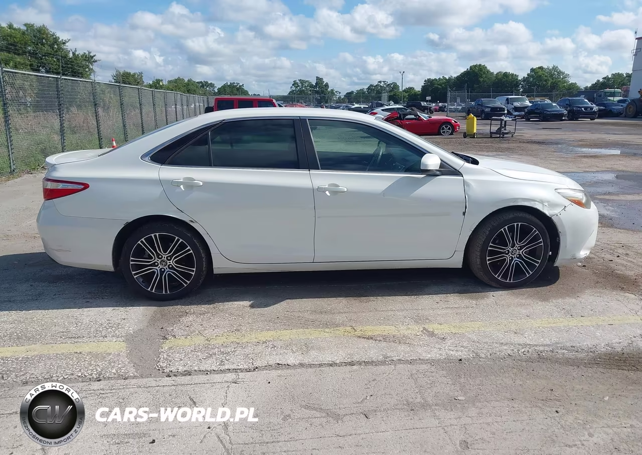 2017 Toyota Camry Se VIN:4T1BF1FK4HU304485 - 13