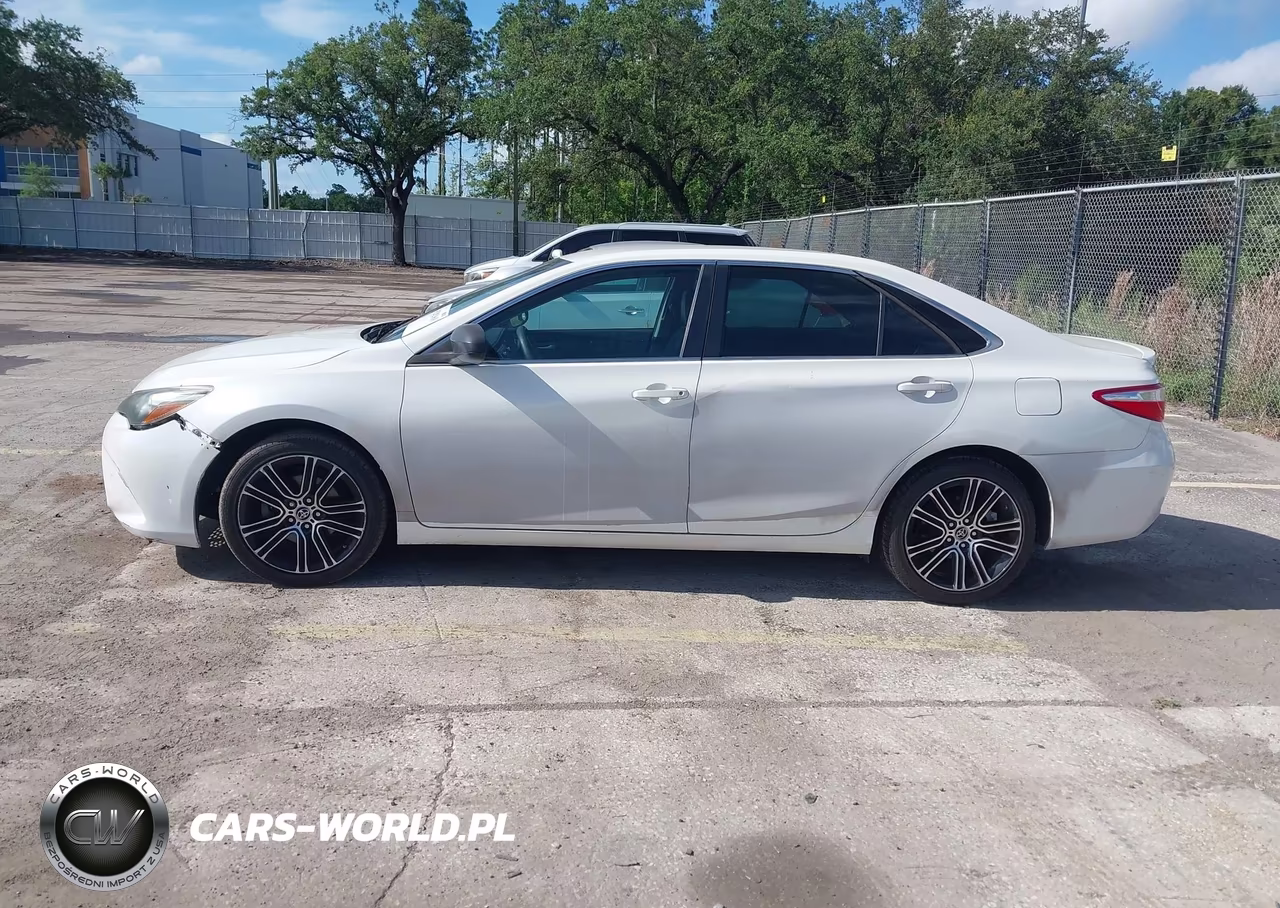 2017 Toyota Camry Se VIN:4T1BF1FK4HU304485 - 14