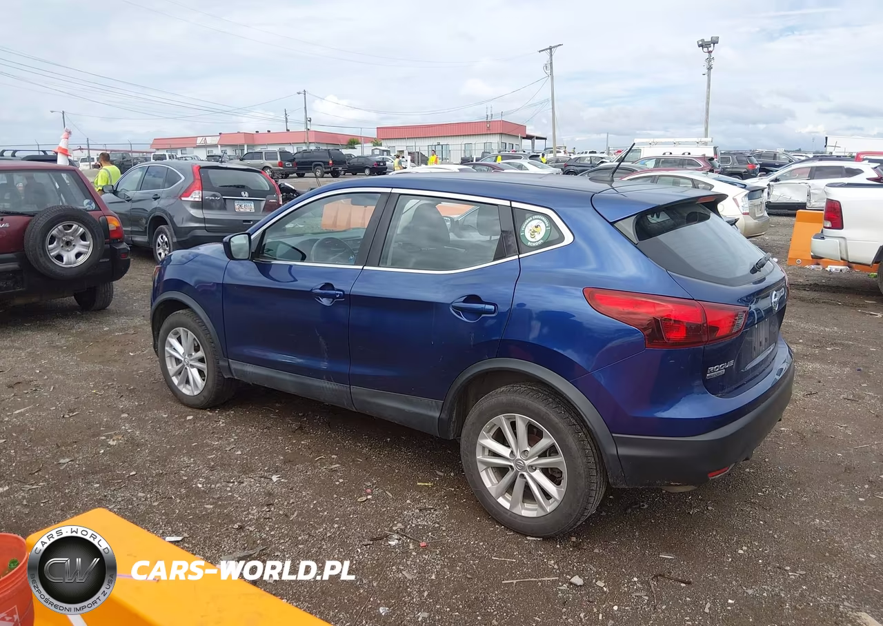 2018 Nissan Rogue Sport S VIN:JN1BJ1CP8JW180446 - 14
