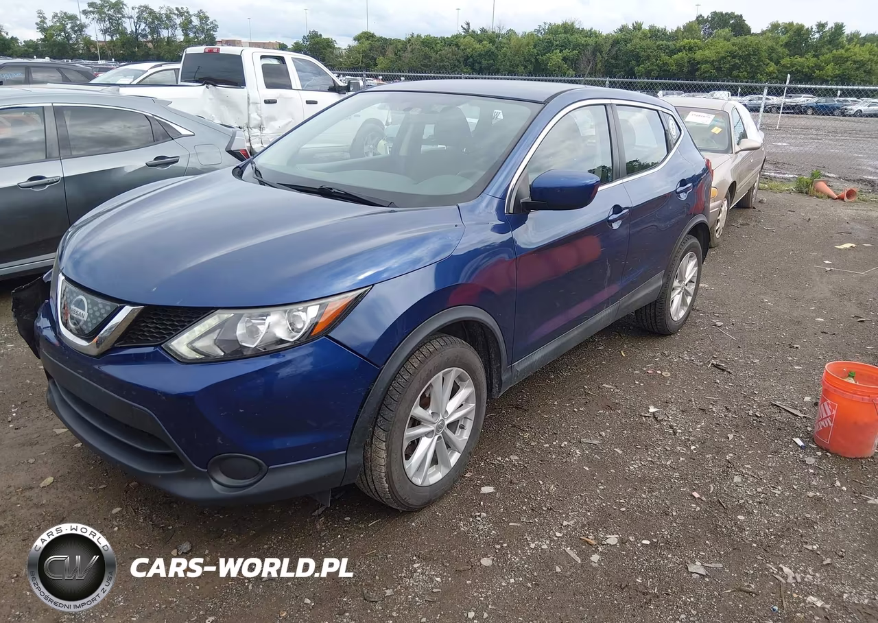 2018 Nissan Rogue Sport S VIN:JN1BJ1CP8JW180446 - 2