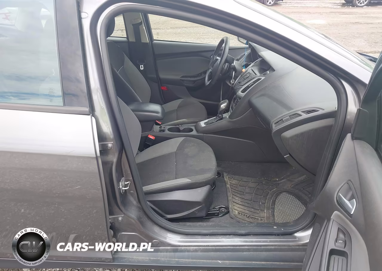2013 Ford Focus Se VIN:1FADP3F28DL341230 - 5