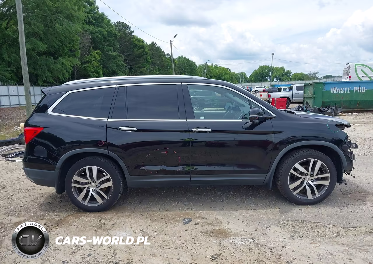 2016 Honda Pilot Touring VIN:5FNYF5H9XGB057044 - 14