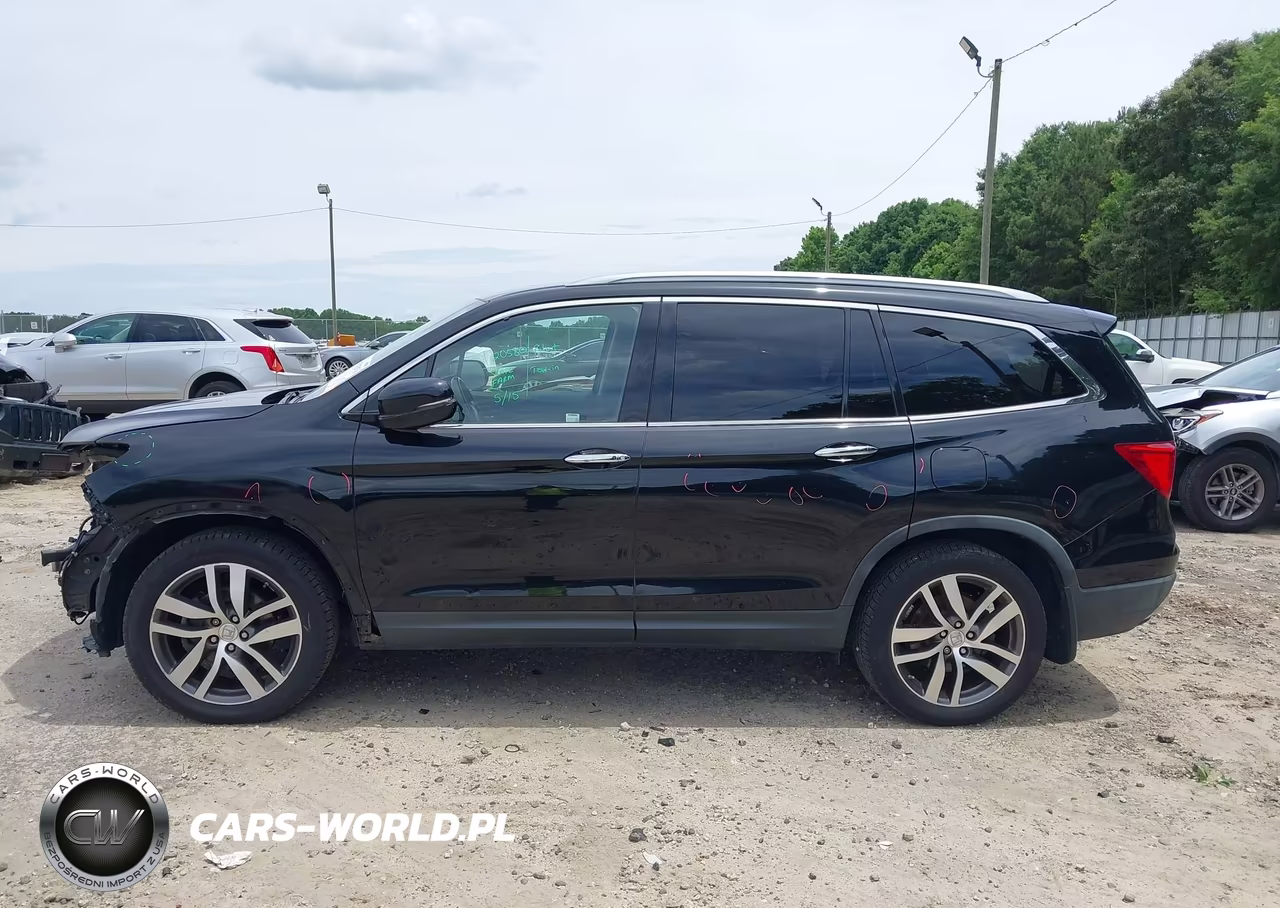2016 Honda Pilot Touring VIN:5FNYF5H9XGB057044 - 15