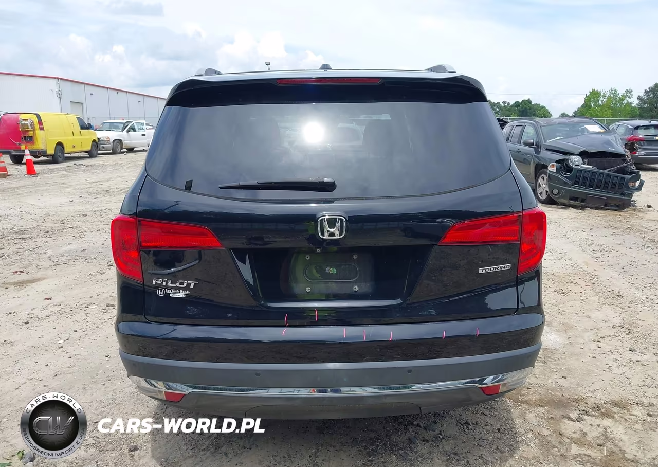 2016 Honda Pilot Touring VIN:5FNYF5H9XGB057044 - 17