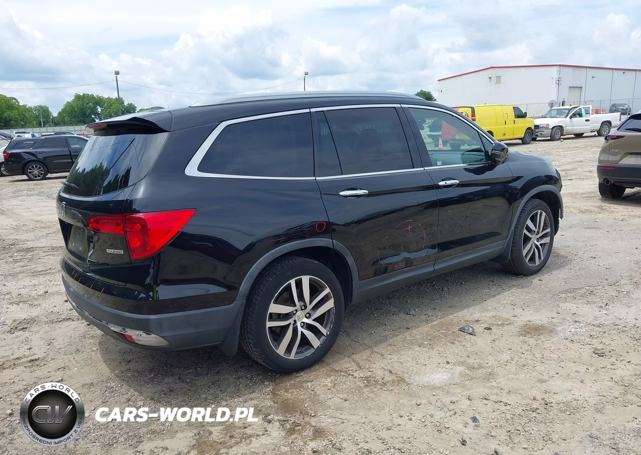 2016 Honda Pilot Touring VIN:5FNYF5H9XGB057044 - 4