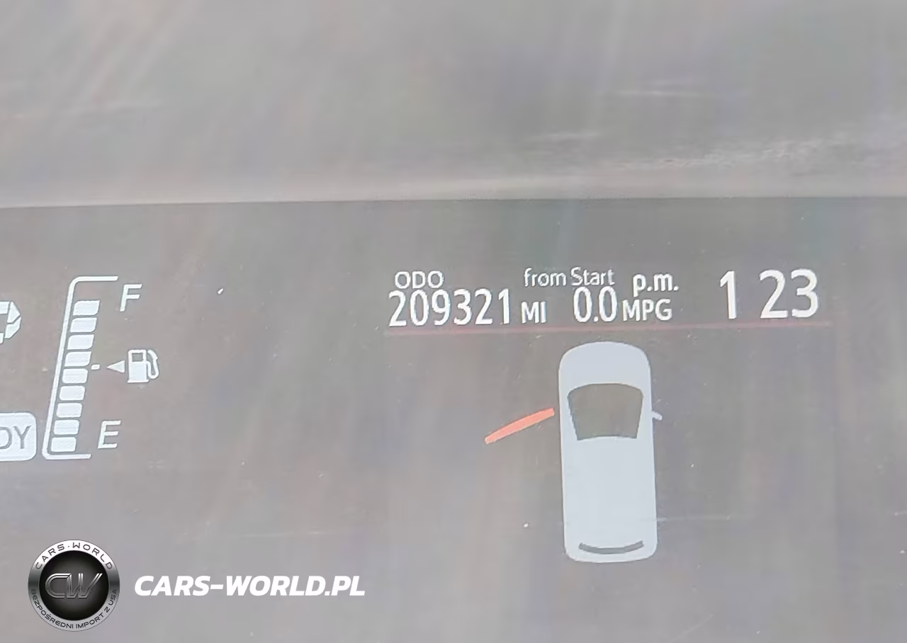 2015 Toyota Prius C One VIN:JTDKDTB36F1585868 - 15