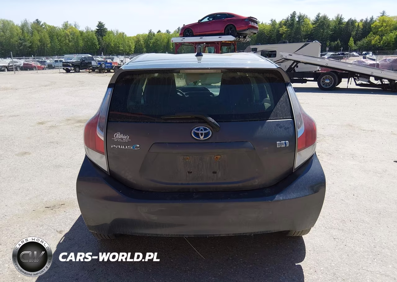 2015 Toyota Prius C One VIN:JTDKDTB36F1585868 - 16