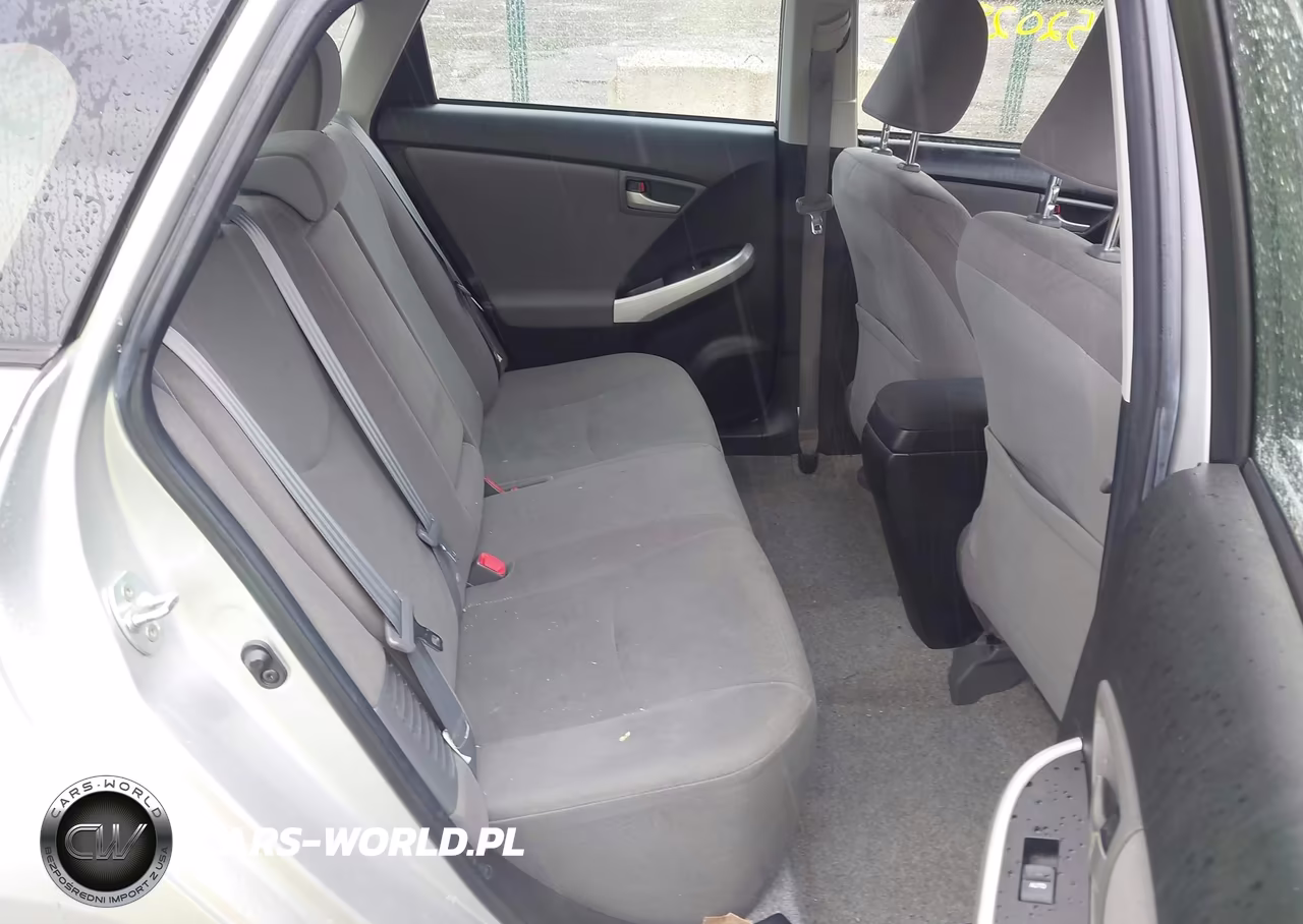 2013 Toyota Prius Three VIN:JTDKN3DU2D5645380 - 8