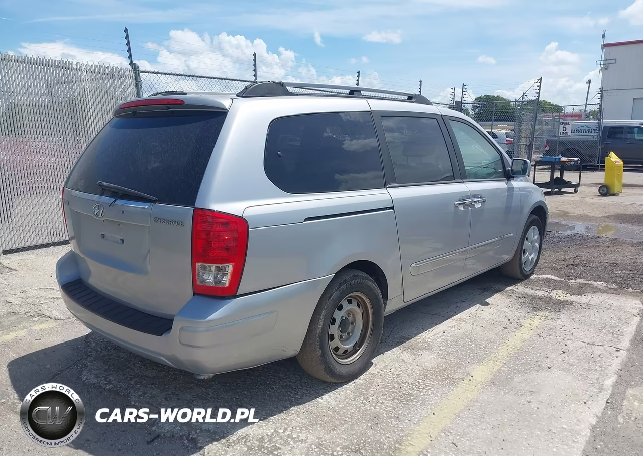 2007 Hyundai Entourage Gls VIN:KNDMC233976015713 - 4