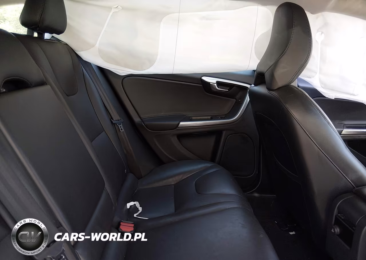 2016 Volvo V60 T5 Drive-E Premier VIN:YV140MEK1G1292856 - 8