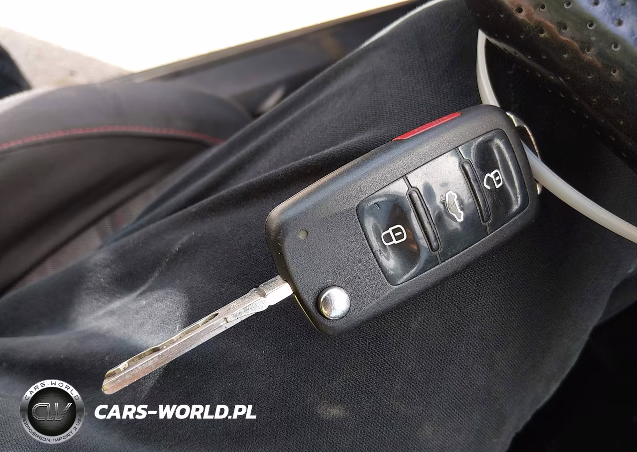 2011 Volkswagen Gti 2-Door VIN:WVWEV7AJ6BW226907 - 11