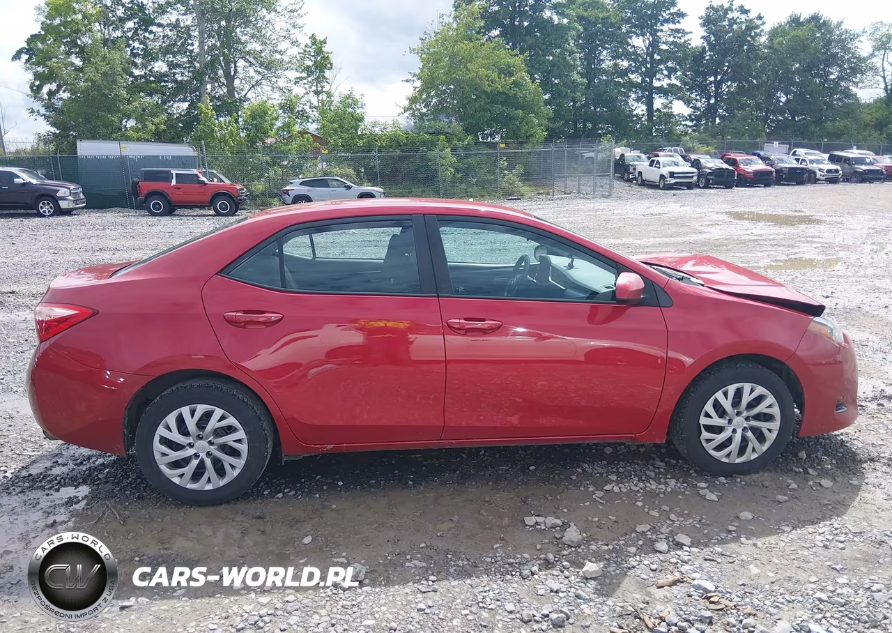 2018 Toyota Corolla Le VIN:2T1BURHE7JC971263 - 13