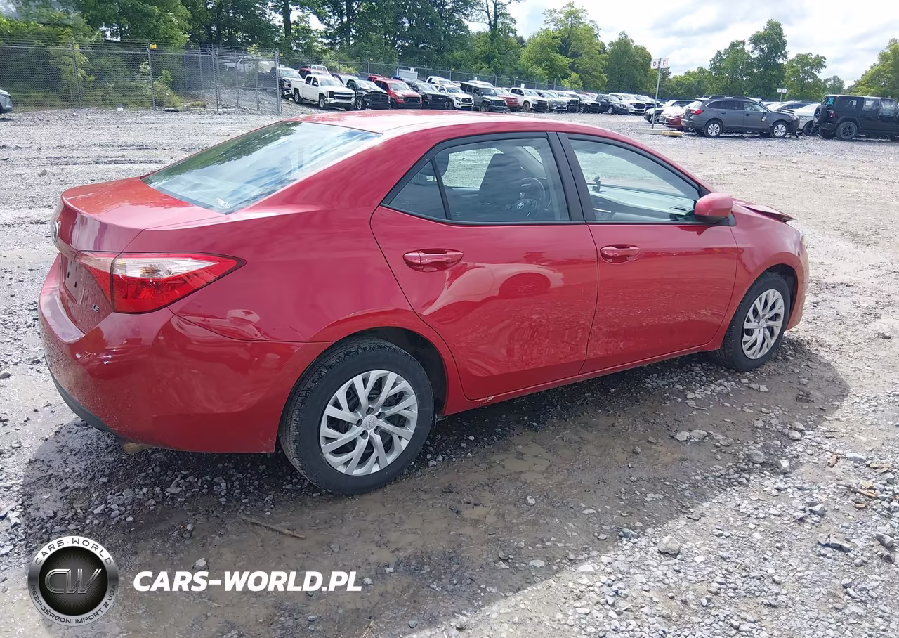 2018 Toyota Corolla Le VIN:2T1BURHE7JC971263 - 4