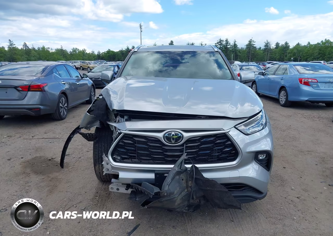 2021 Toyota Highlander Xle VIN:5TDHZRBH4MS557335 - 12