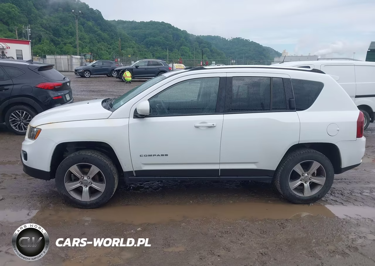 2017 Jeep Compass High Altitude 4X4 VIN:1C4NJDEB1HD101346 - 14