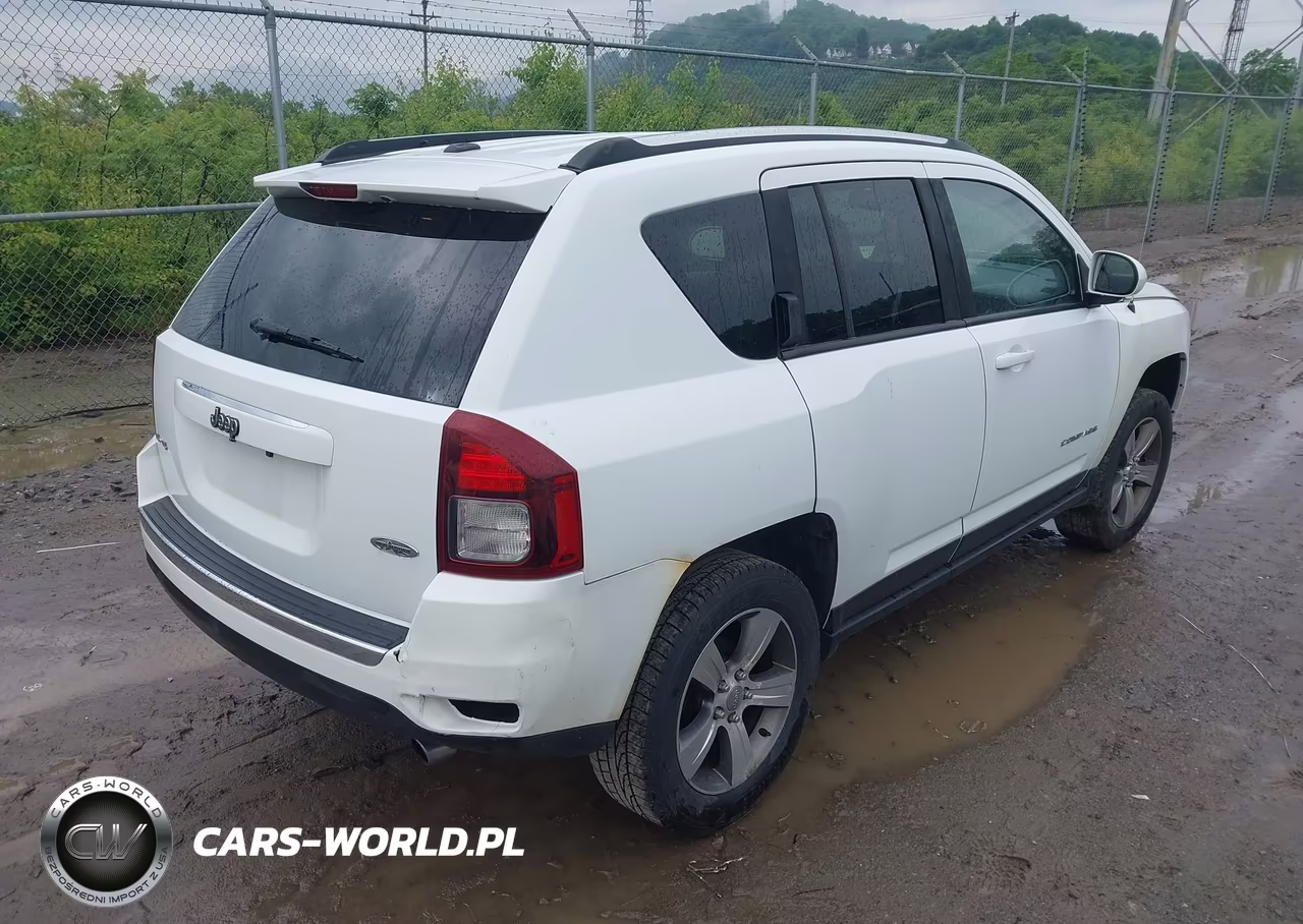 2017 Jeep Compass High Altitude 4X4 VIN:1C4NJDEB1HD101346 - 4