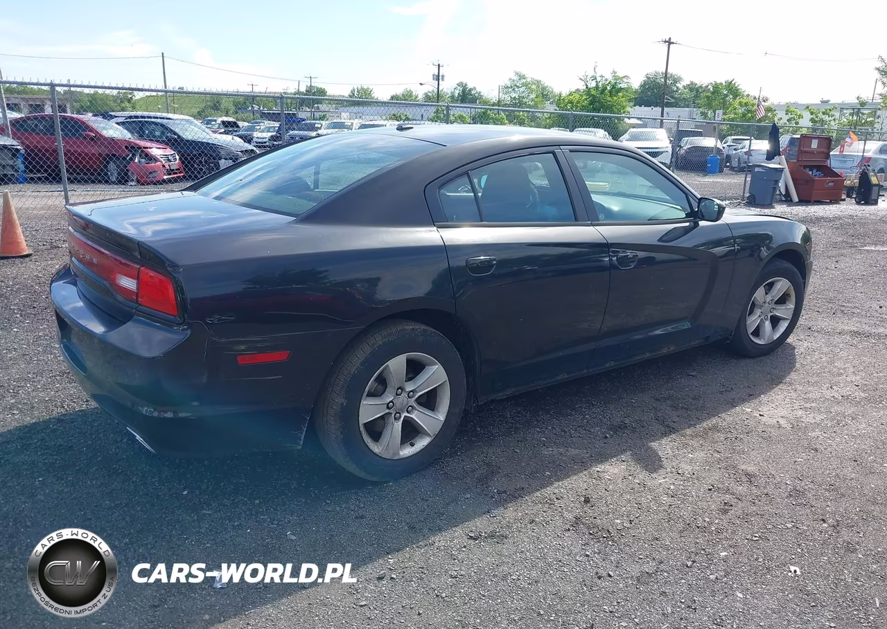 2011 Dodge Charger VIN:2B3CL3CG6BH543495 - 4