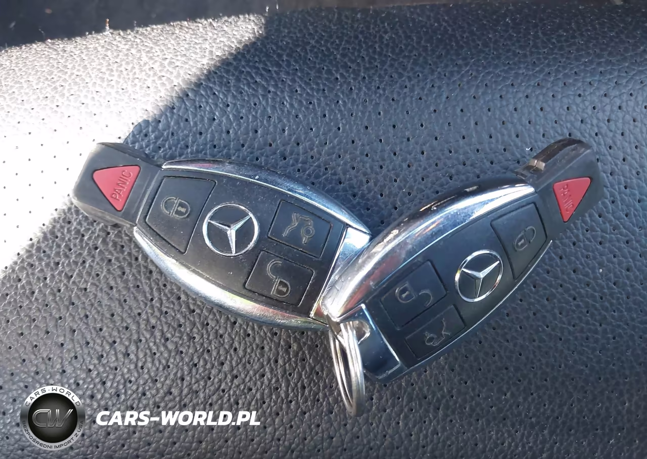 2013 Mercedes-Benz C 300 Sport 4Matic VIN:WDDGF8AB6DR245436 - 11