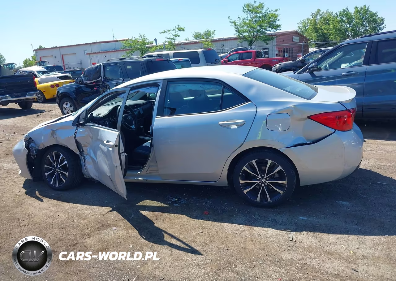 2017 Toyota Corolla Se VIN:2T1BURHEXHC867084 - 14
