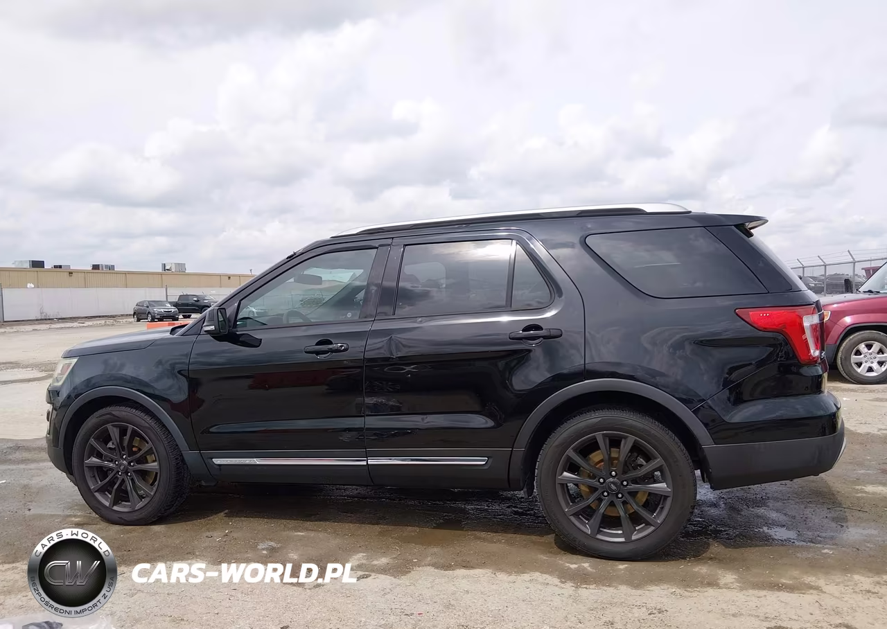 2017 Ford Explorer Xlt VIN:1FM5K7D82HGC21185 - 14