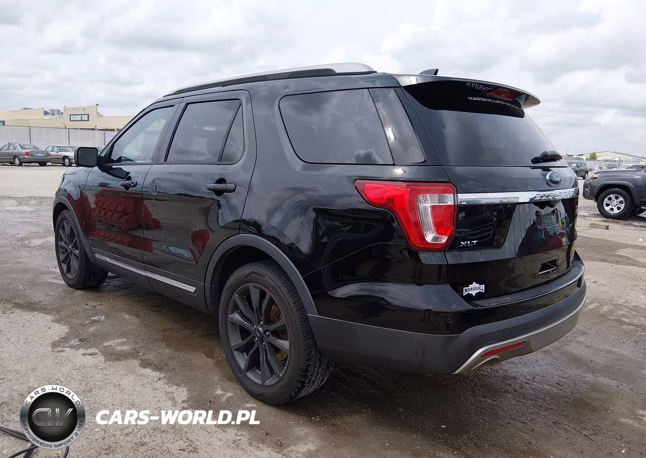 2017 Ford Explorer Xlt VIN:1FM5K7D82HGC21185 - 3