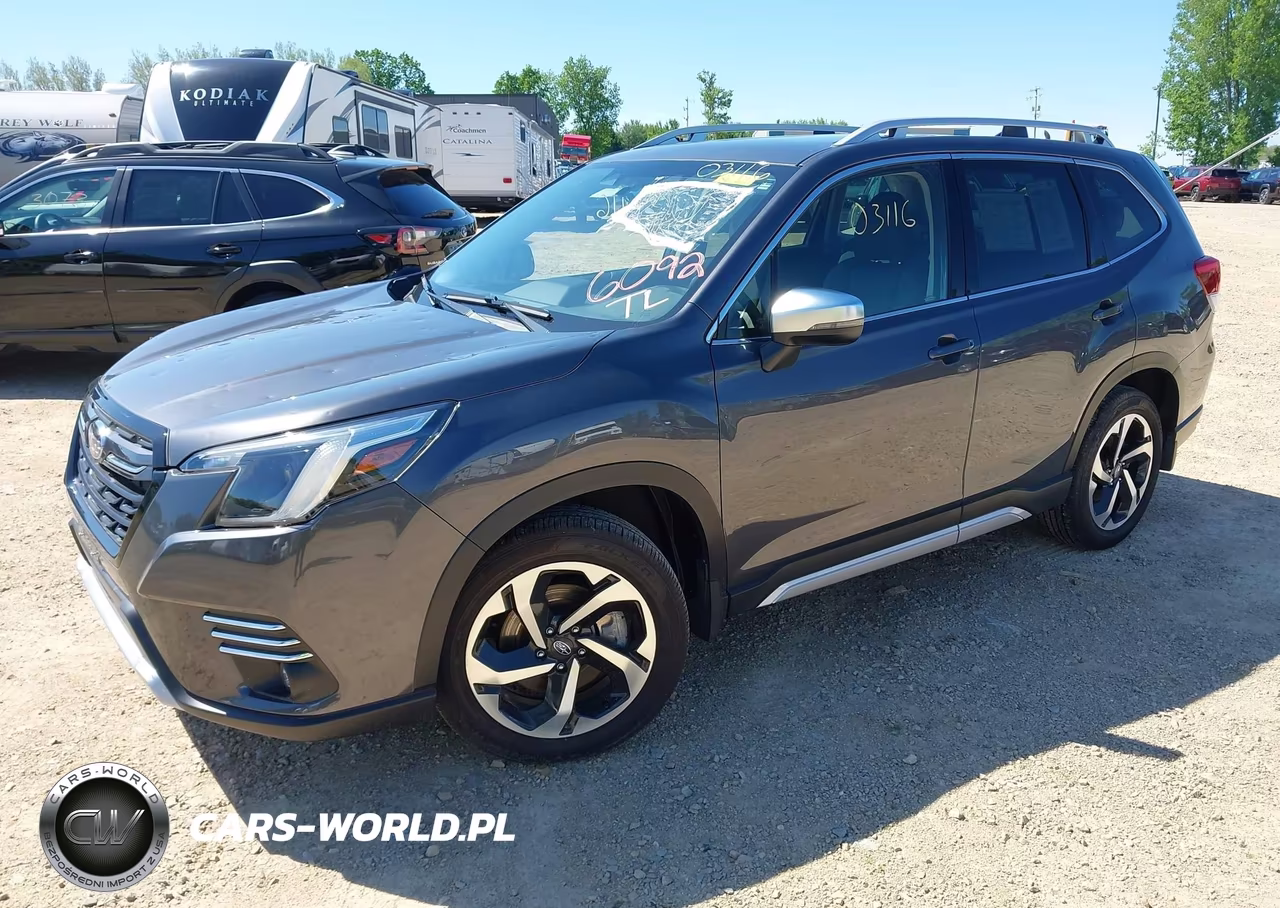 2023 Subaru Forester Touring VIN:JF2SKARC9PH533094 - 2