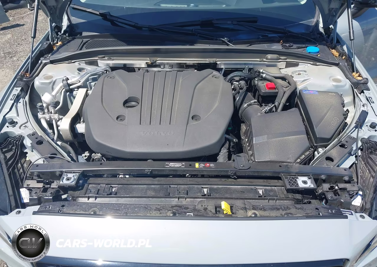 2024 Volvo S60 B5 Plus Dark Theme VIN:7JRL12FL6RG285817 - 10