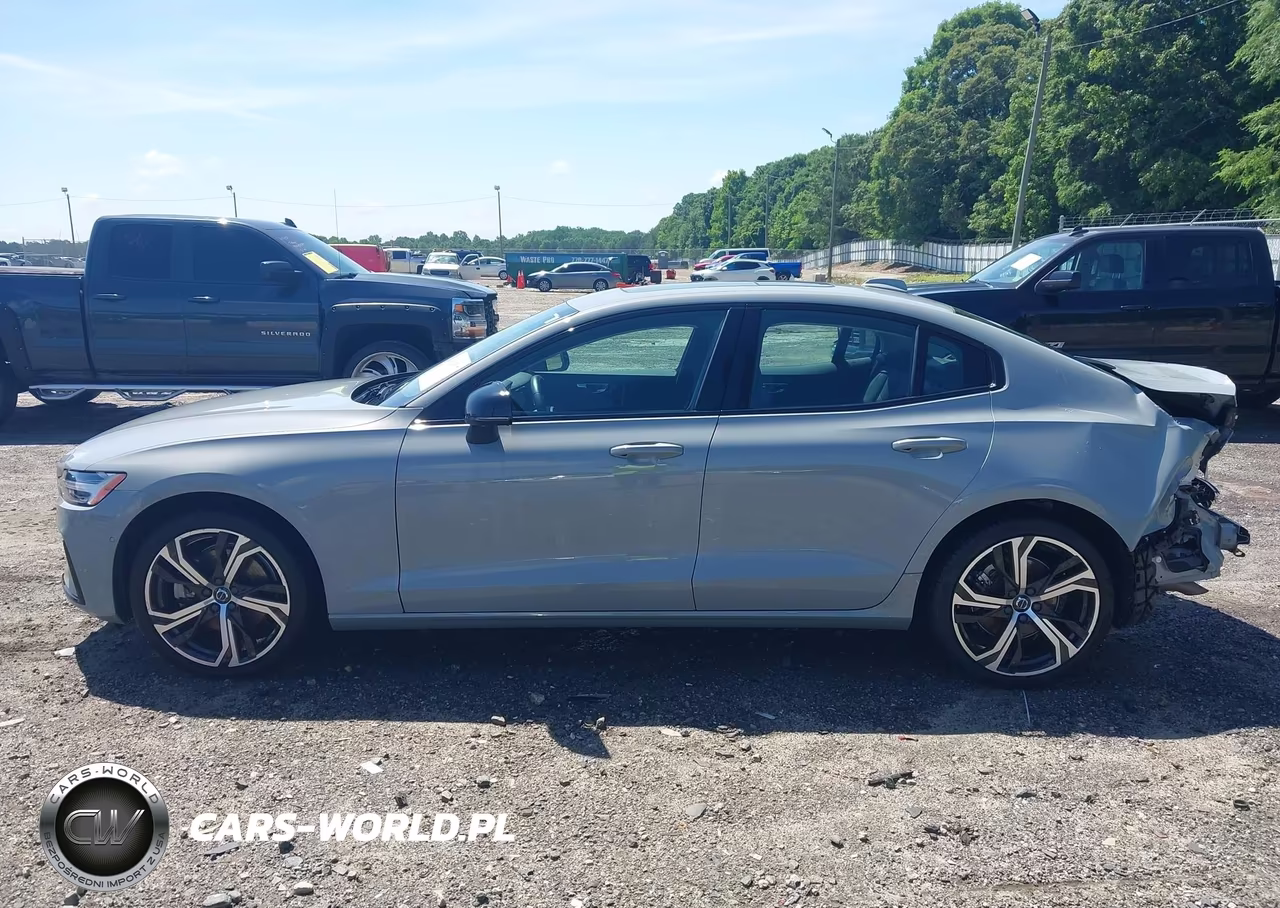 2024 Volvo S60 B5 Plus Dark Theme VIN:7JRL12FL6RG285817 - 15