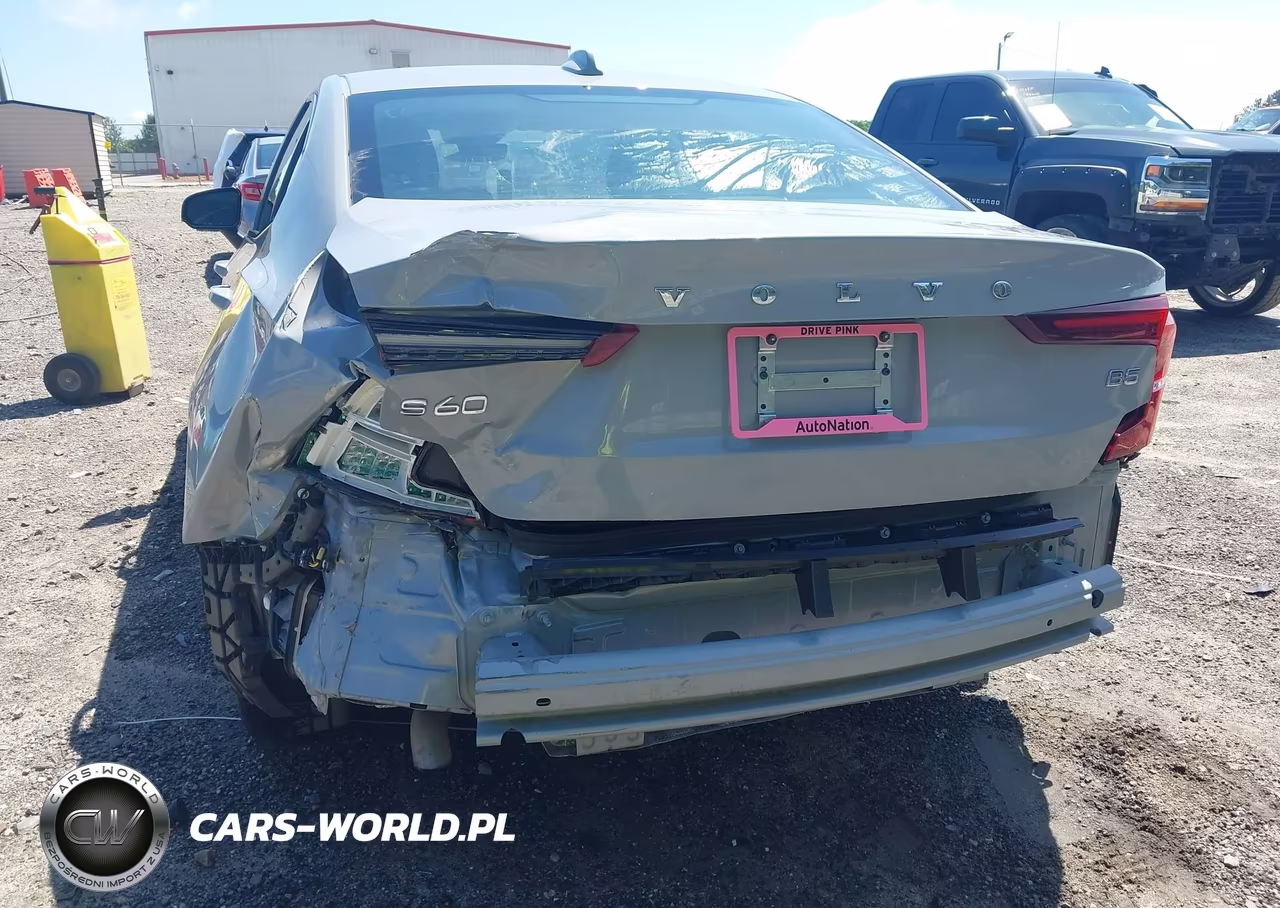 2024 Volvo S60 B5 Plus Dark Theme VIN:7JRL12FL6RG285817 - 18