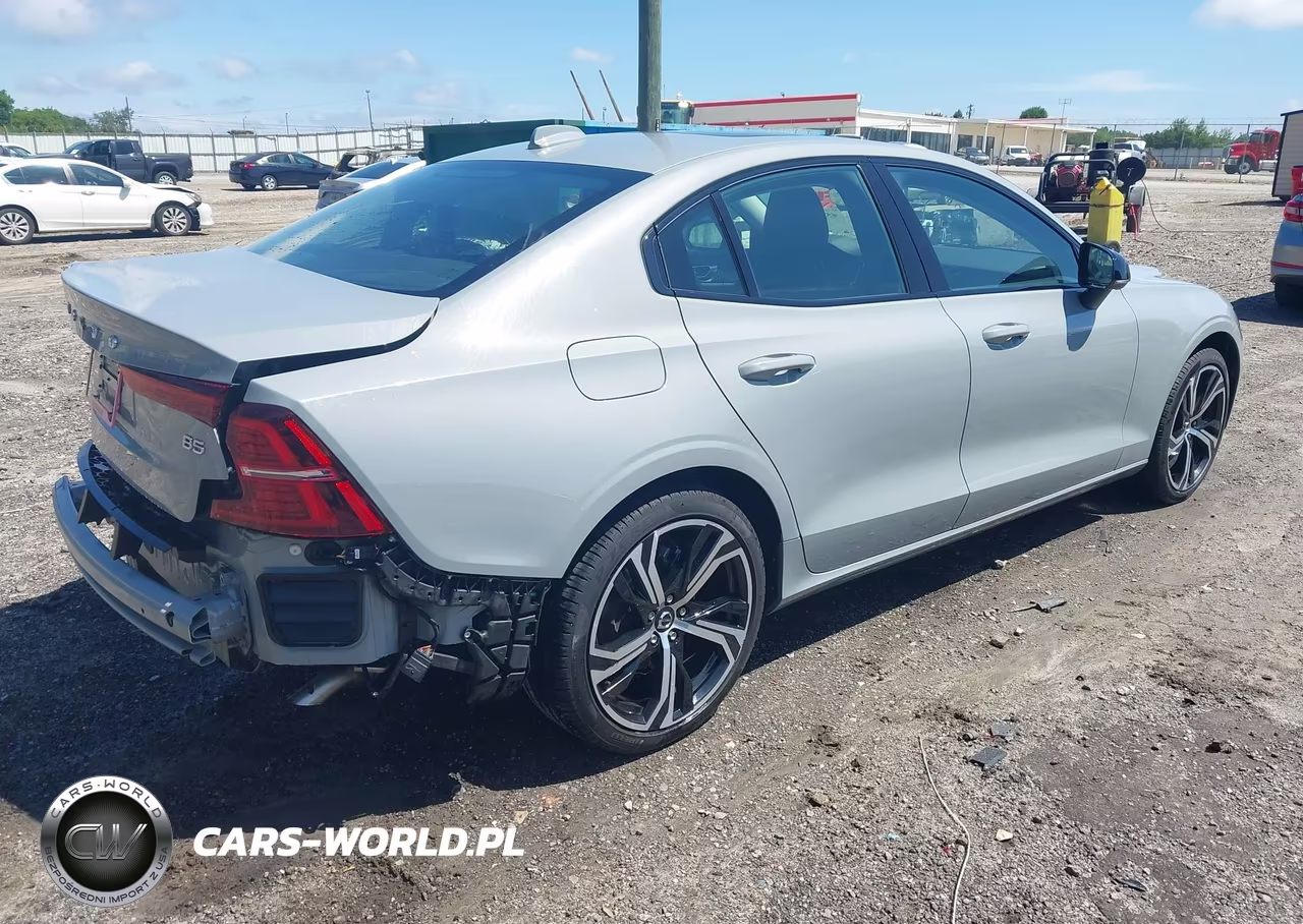 2024 Volvo S60 B5 Plus Dark Theme VIN:7JRL12FL6RG285817 - 4