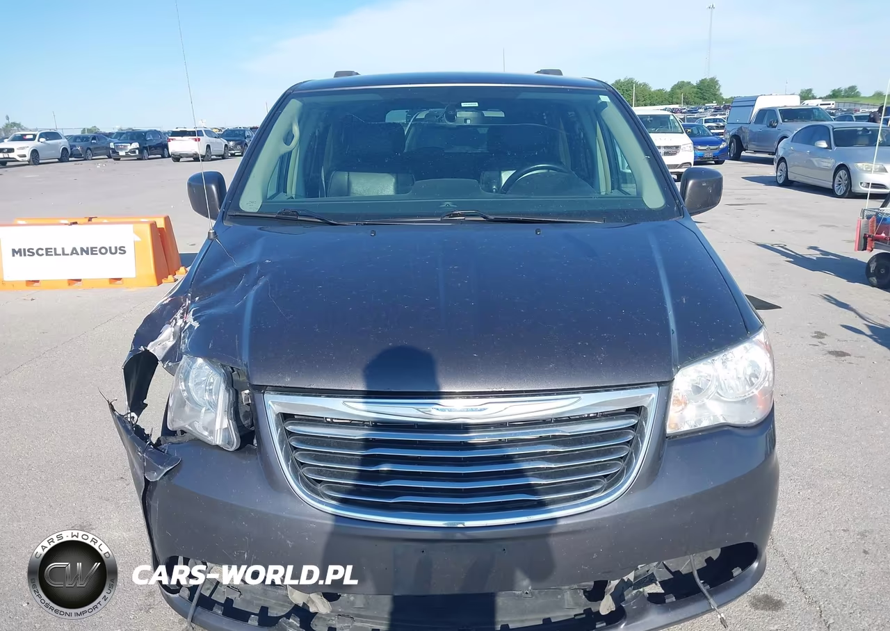 2016 Chrysler Town & Country Touring VIN:2C4RC1BG3GR127341 - 12