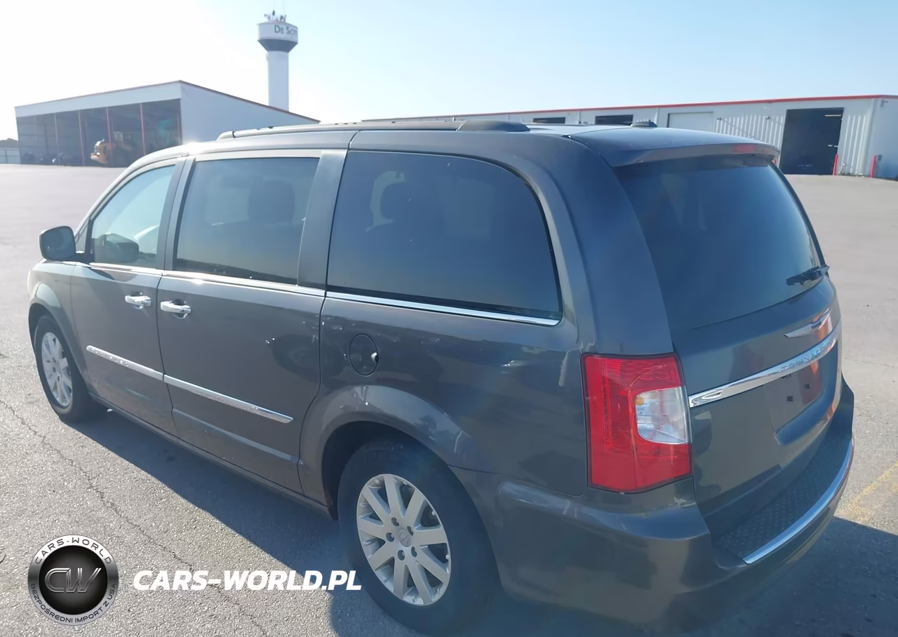 2016 Chrysler Town & Country Touring VIN:2C4RC1BG3GR127341 - 3