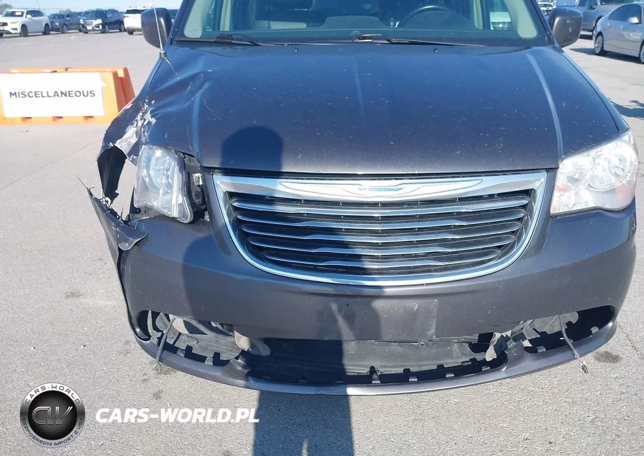 2016 Chrysler Town & Country Touring VIN:2C4RC1BG3GR127341 - 6