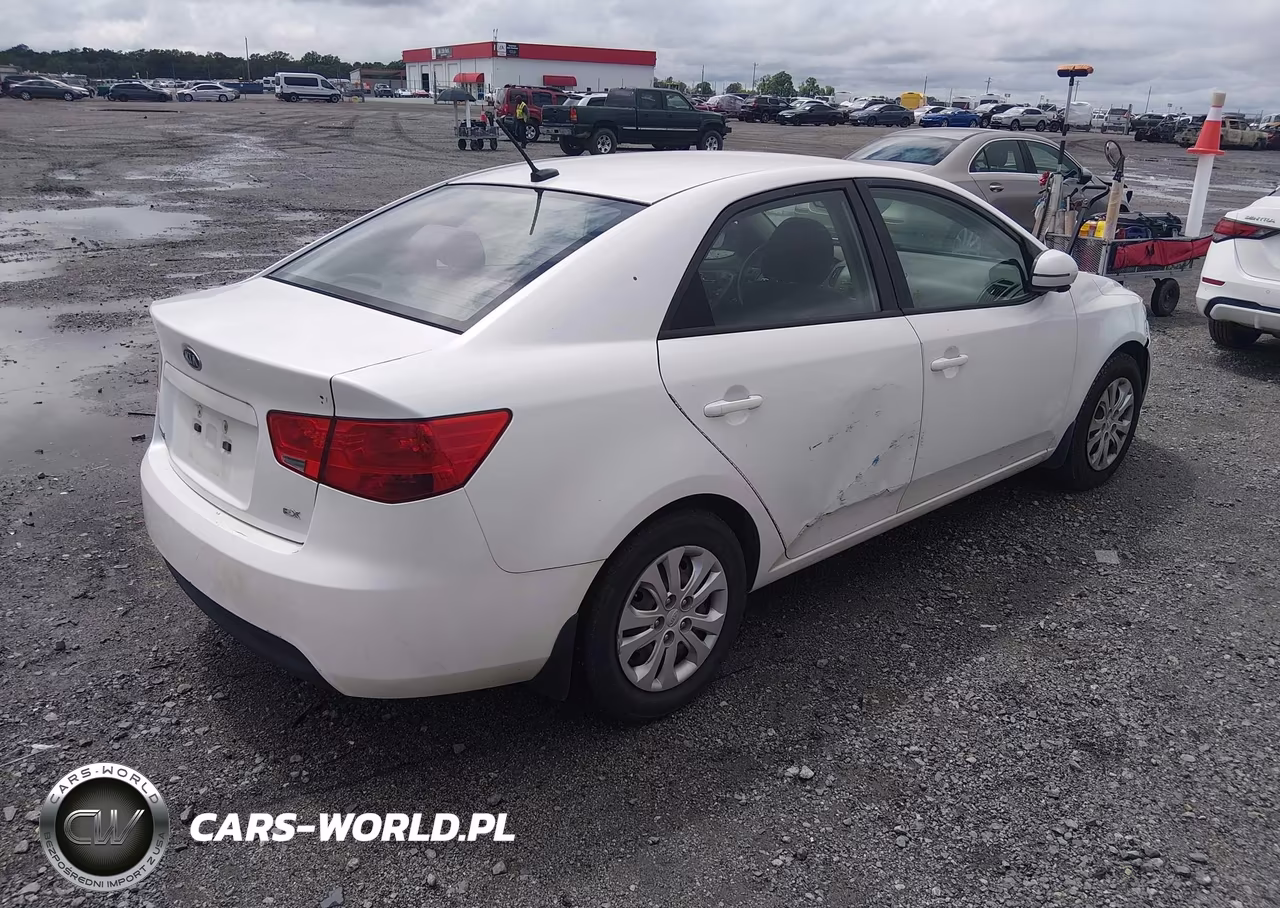 2013 Kia Forte Ex VIN:KNAFU4A2XD5688228 - 4