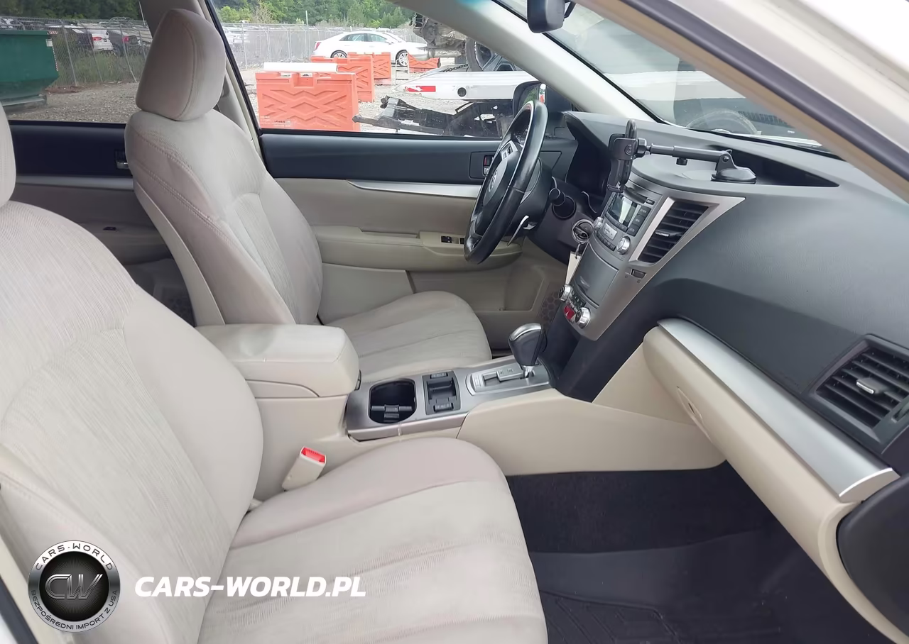 2013 Subaru Outback 2.5I Premium VIN:4S4BRCGC9D3290562 - 5