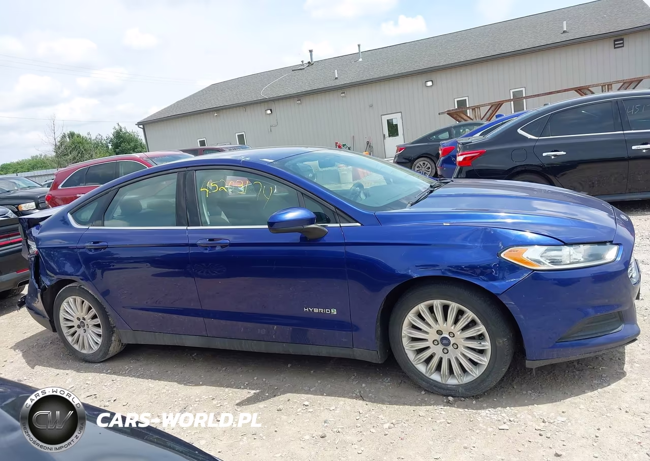 2015 Ford Fusion Hybrid S VIN:3FA6P0UU0FR116459 - 13