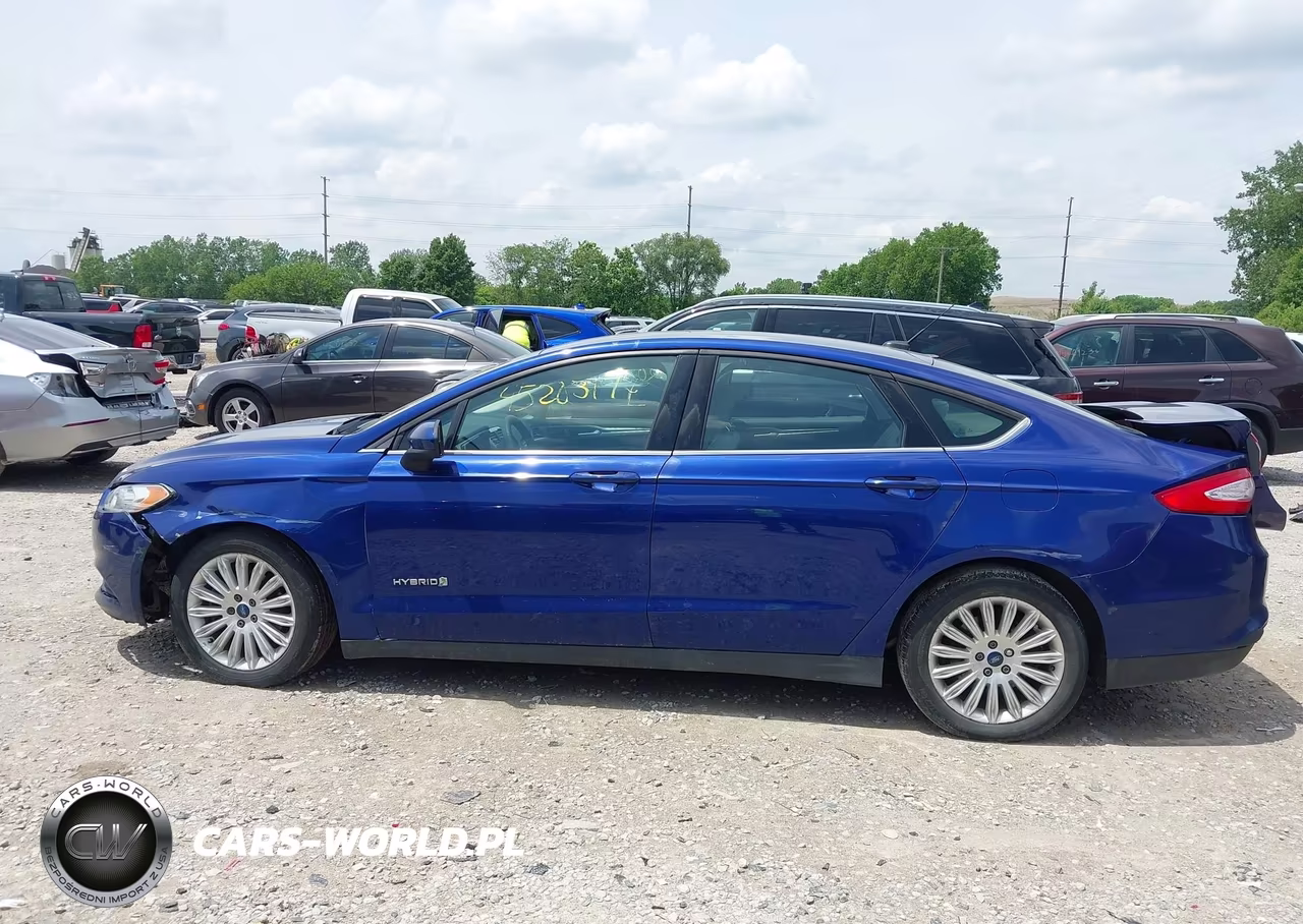 2015 Ford Fusion Hybrid S VIN:3FA6P0UU0FR116459 - 14