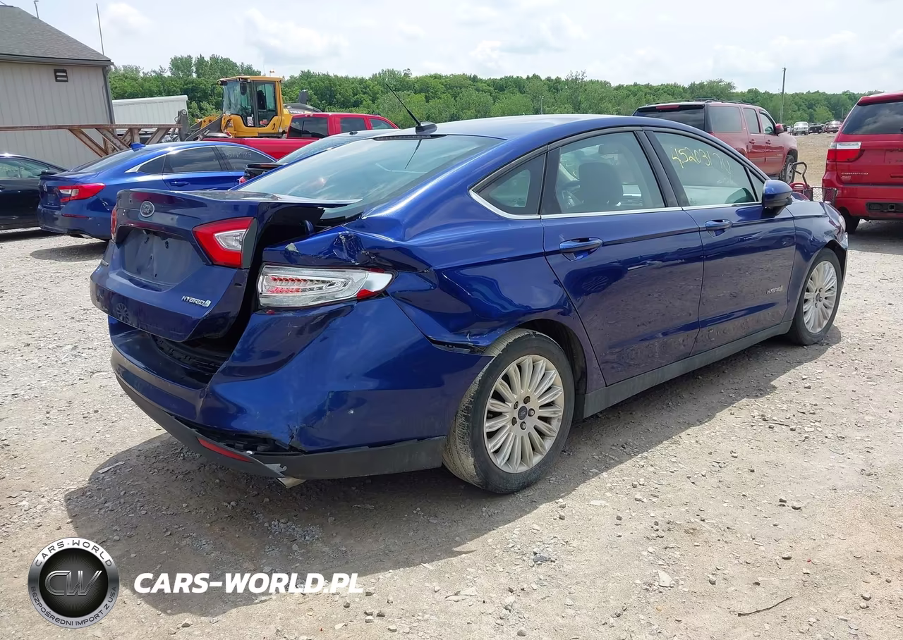 2015 Ford Fusion Hybrid S VIN:3FA6P0UU0FR116459 - 4
