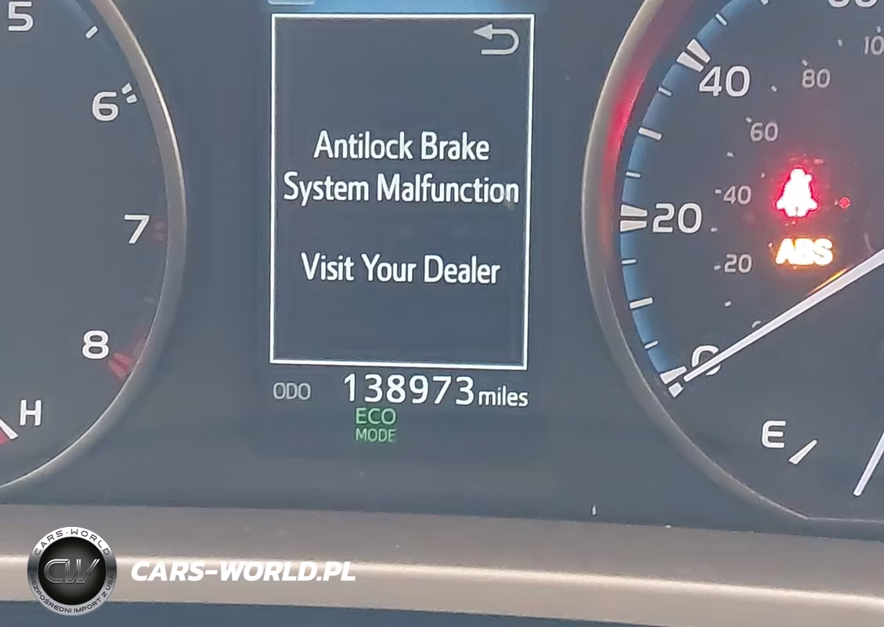 2017 Toyota Rav4 Xle VIN:JTMWFREV3HJ107924 - 16