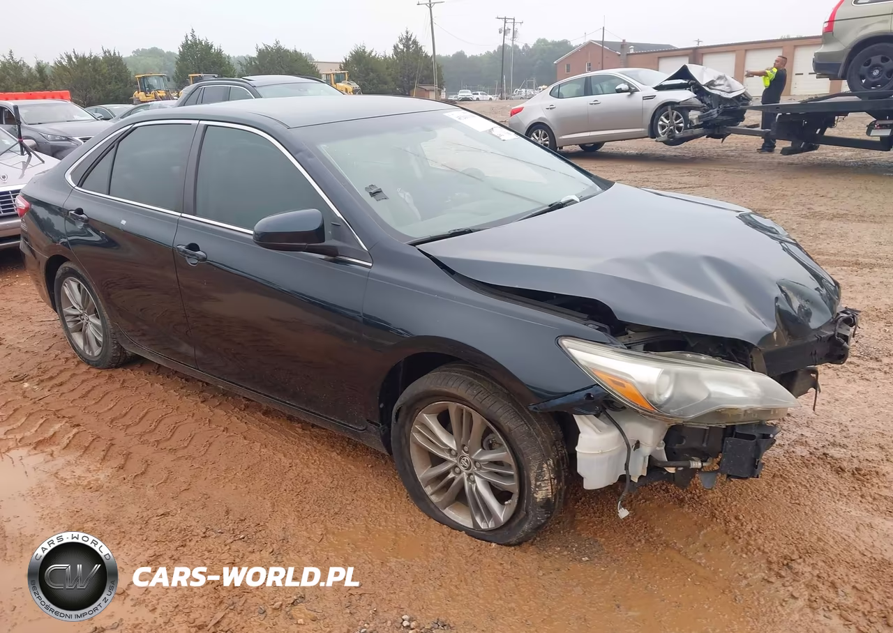 2016 Toyota Camry Se – zdjęcie 1 z 18