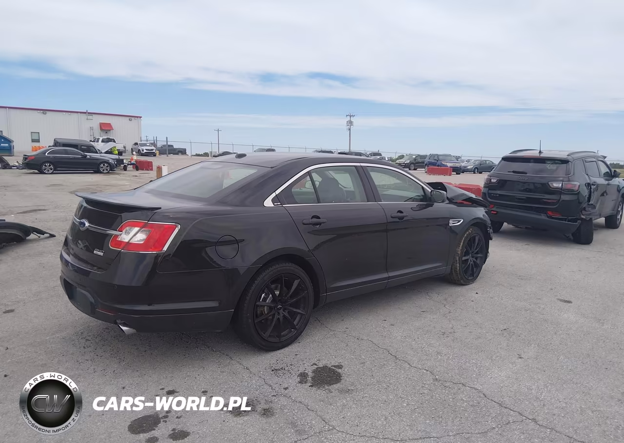 2010 Ford Taurus Sho VIN:1FAHP2KT2AG120480 - 4