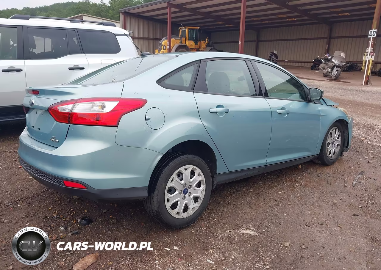2012 Ford Focus Se VIN:1FAHP3F24CL455967 - 4