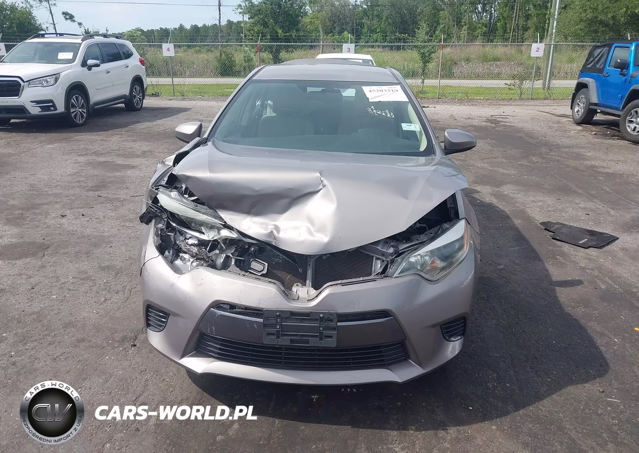 2015 Toyota Corolla Le VIN:2T1BURHE3FC360153 - 12