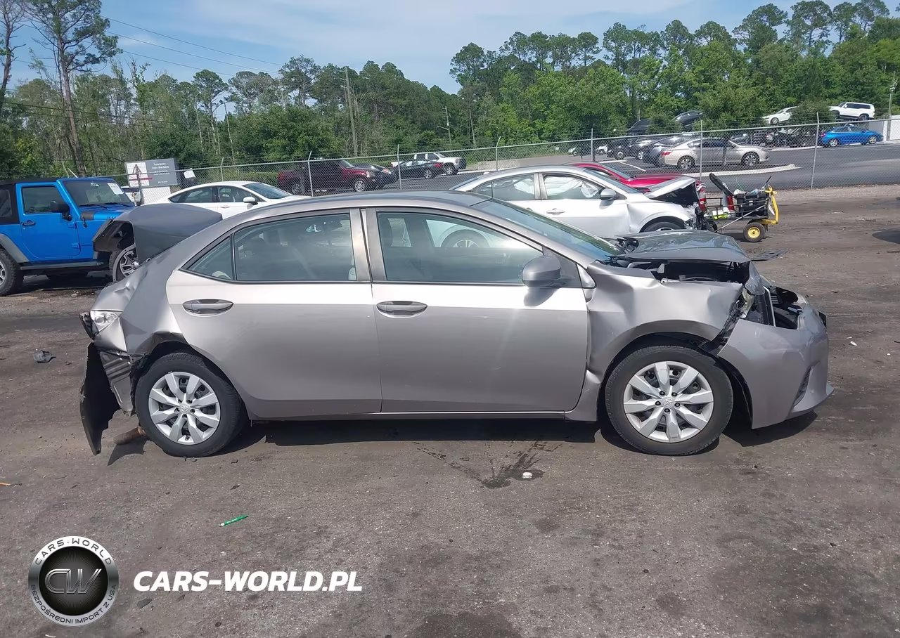 2015 Toyota Corolla Le VIN:2T1BURHE3FC360153 - 13