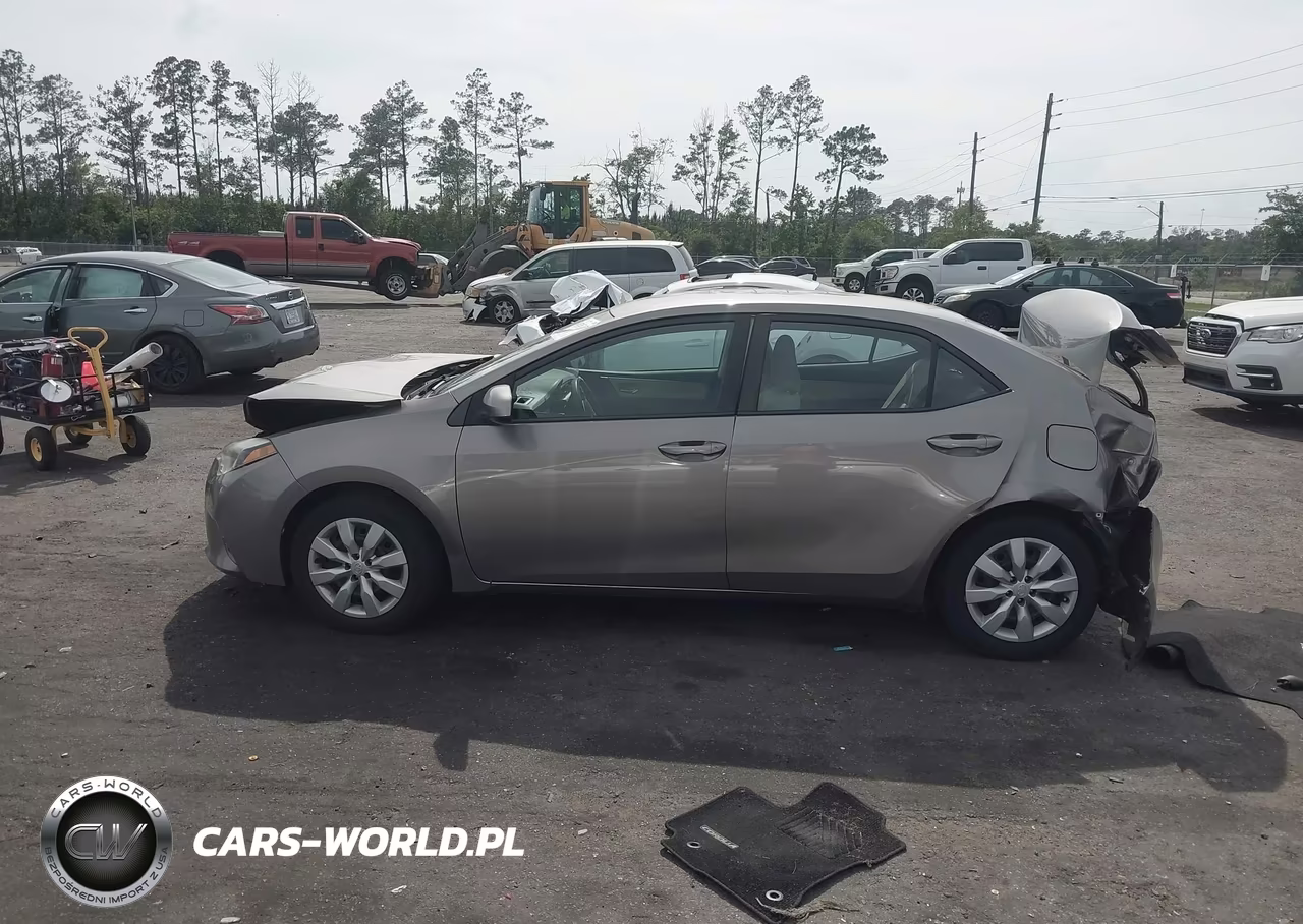 2015 Toyota Corolla Le VIN:2T1BURHE3FC360153 - 14
