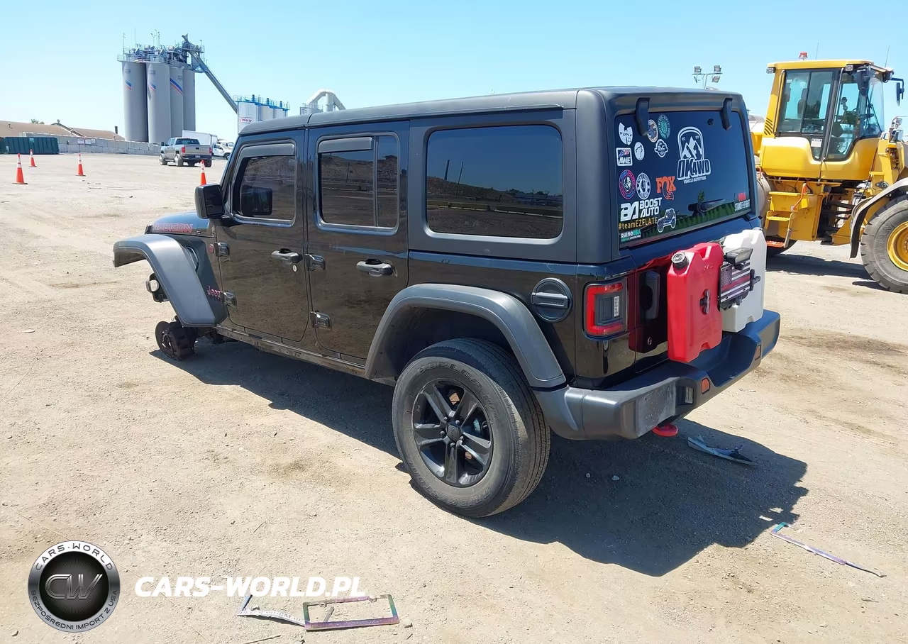 2018 Jeep Wrangler Unlimited Rubicon 4X4 VIN:1C4HJXFN0JW141600 - 3