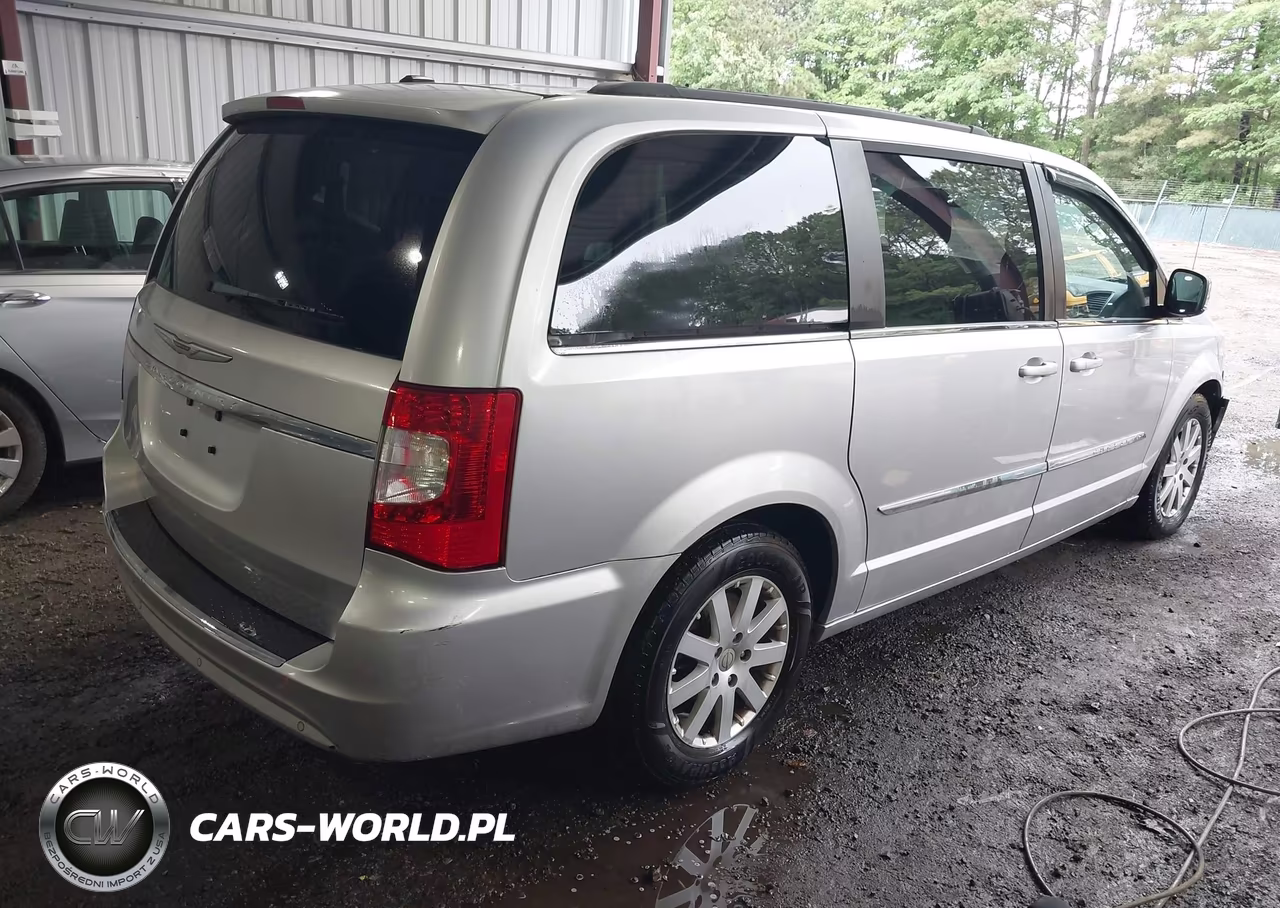 2012 Chrysler Town & Country Touring-L VIN:2C4RC1CG2CR124665 - 4