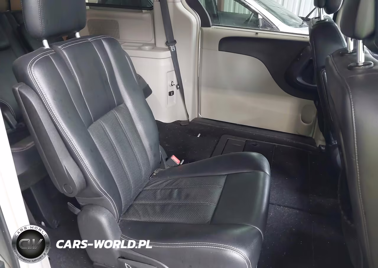 2012 Chrysler Town & Country Touring-L VIN:2C4RC1CG2CR124665 - 8